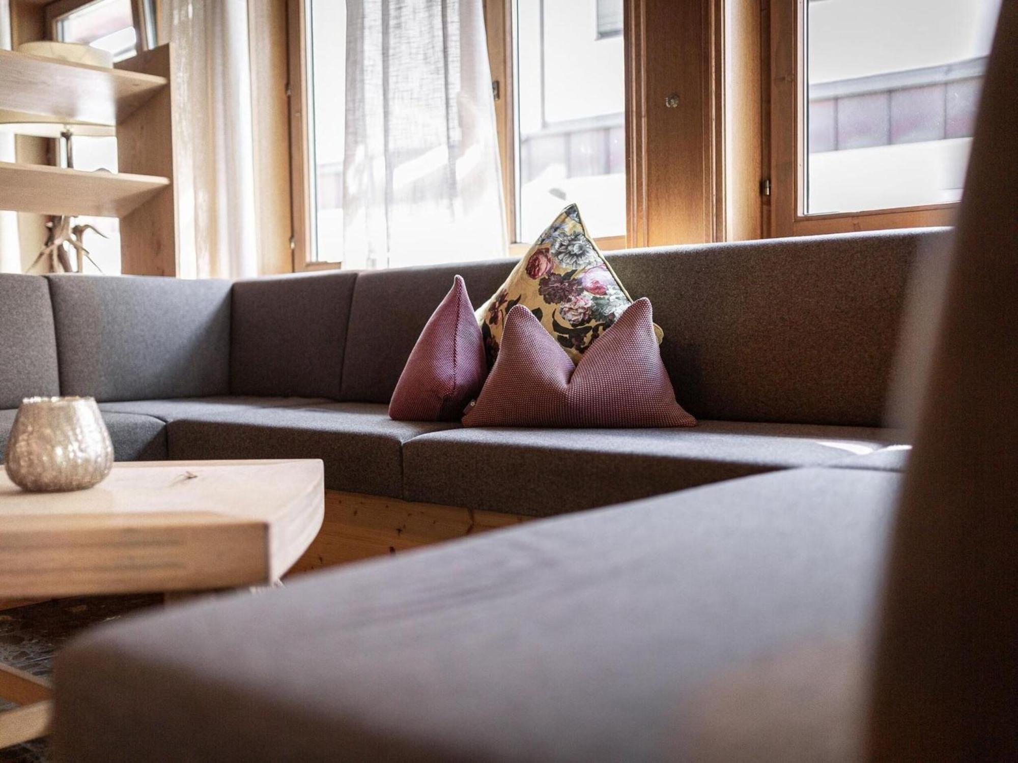 Apartment In Fuegen With A Garden Extérieur photo