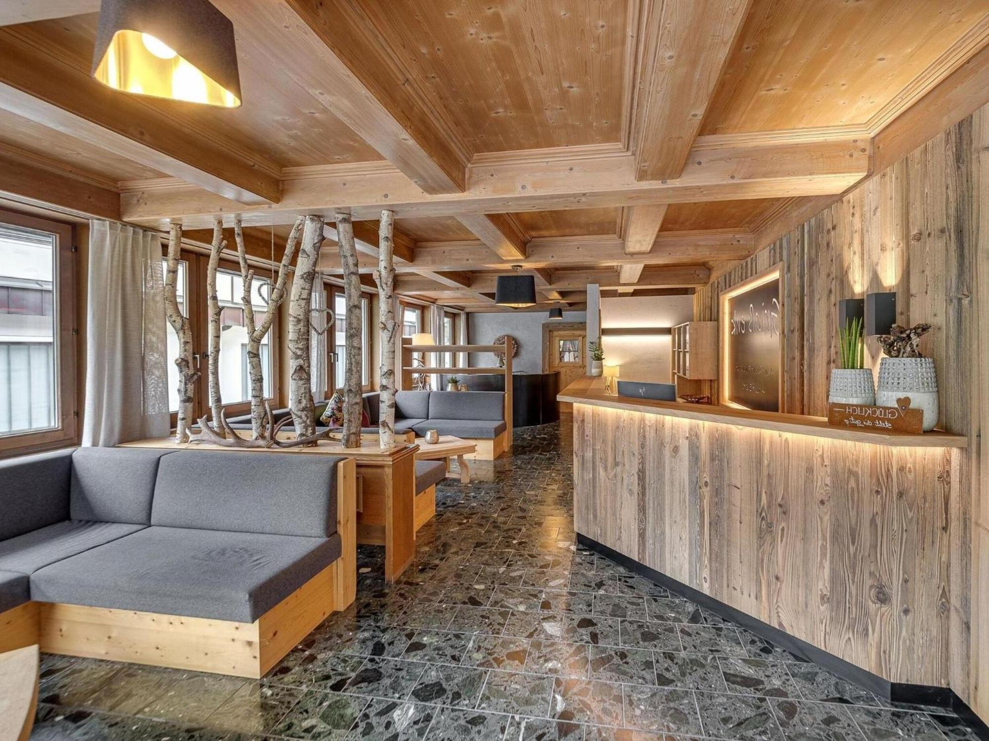 Apartment In Fuegen With A Garden Extérieur photo