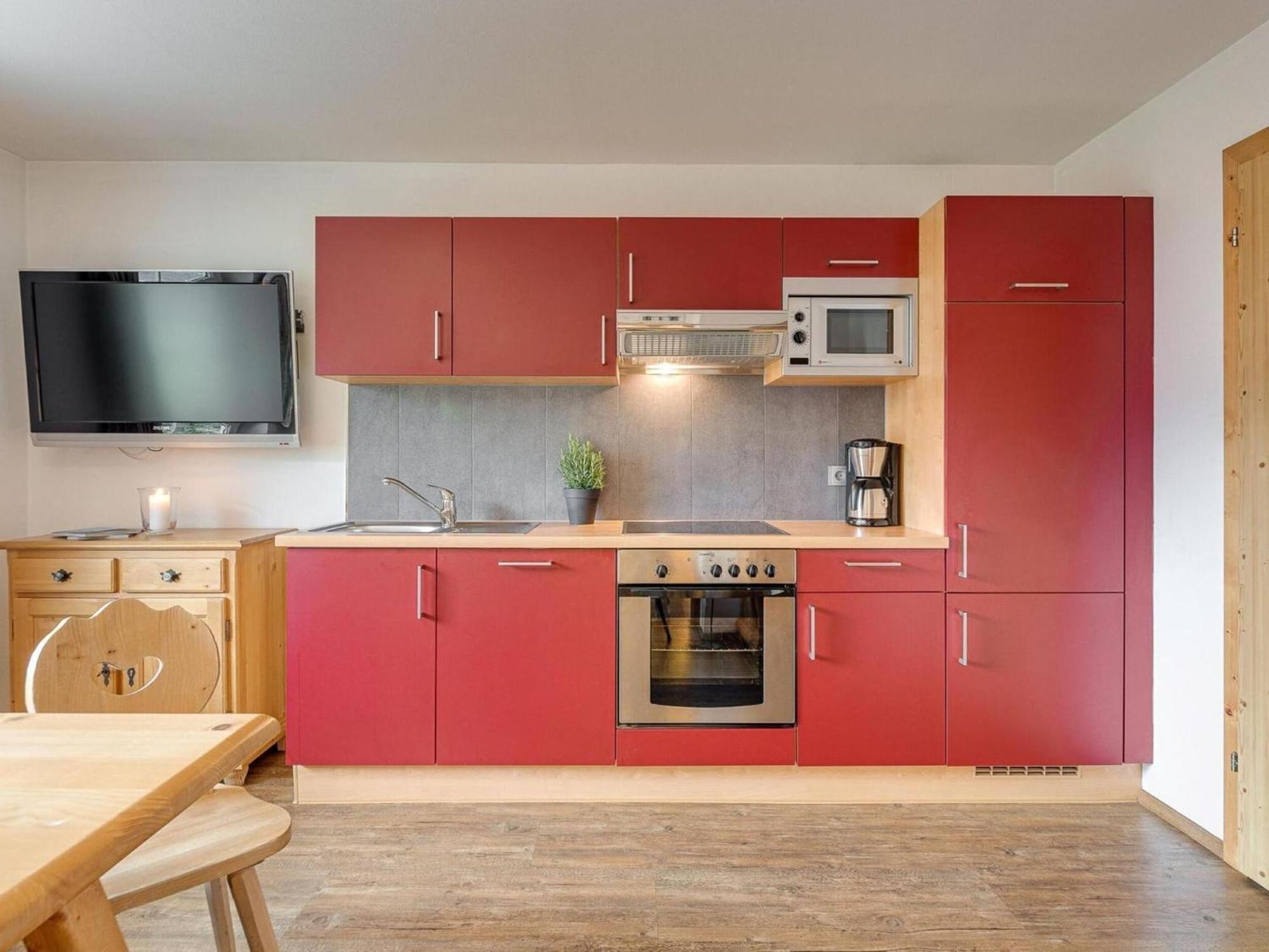 Apartment In Fuegen With A Garden Extérieur photo